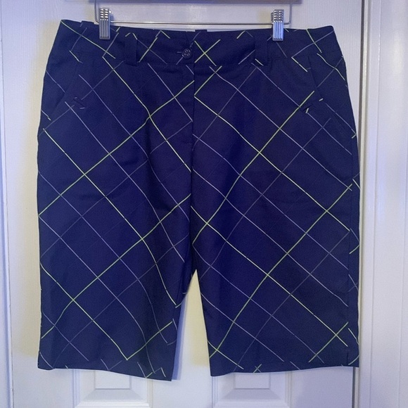 NIKE GOLF Dri-Fit Women’s Shorts Size 14 #324 - Picture 1 of 11